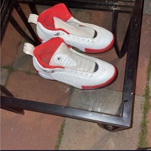 jordan’s size8 authentic no laces